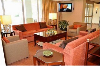 Holiday Inn Hotel & Suites /Fairfield