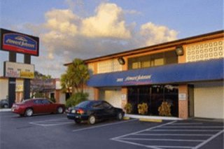 Howard Johnson Hotel Airport/Stadium
