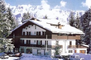 Hotel Sayonara