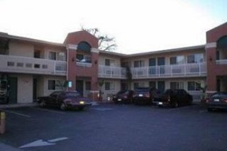 Americas Best Value Inn-/Hollywood