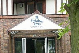 Holiday Inn Garden Court