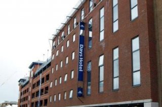 Days Hotel London  Airport