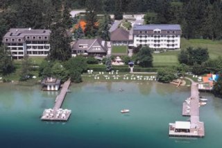 Amerika-Holzer am See