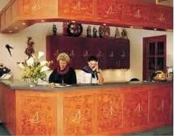 Hotel Consul