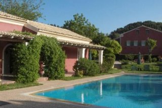 Villa De Loulia