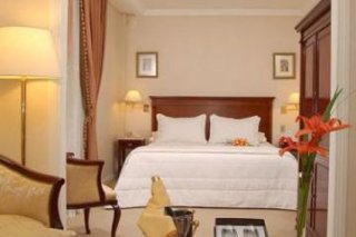 Grand Boulevard Hotel