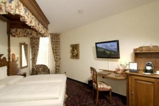 King's Hotel First Class