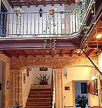Casa Palacio de los Leones