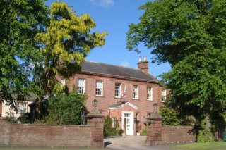 House Hotel