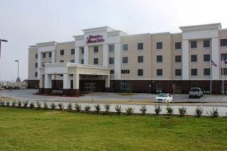 Hampton Inn & Suites