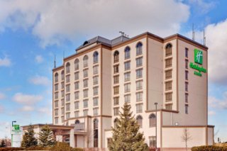 Holiday Inn Hotel & Suites