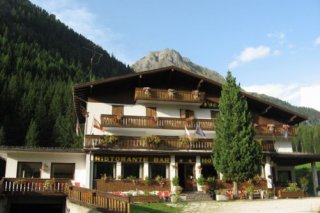 Hotel Bucaneve