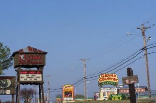 Outback Roadhouse Motel & Suites