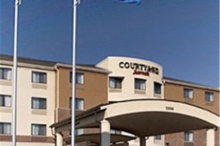 Courtyard by Marriott Madison West /