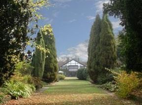 Cisswood House