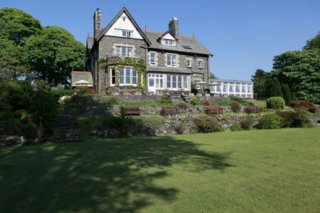 House Hotel