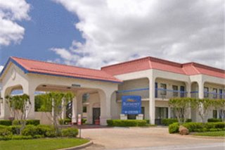 Baymont Inn and Suites  DFW Airport