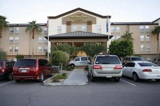 Holiday Inn Express -Airport/University Drive