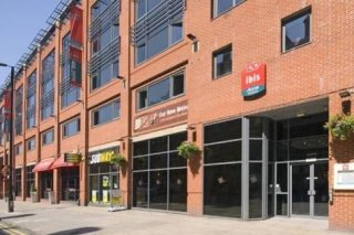 Ibis  Centre
