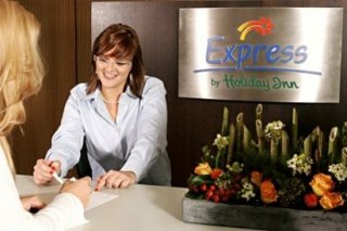 Express By Holiday Inn
