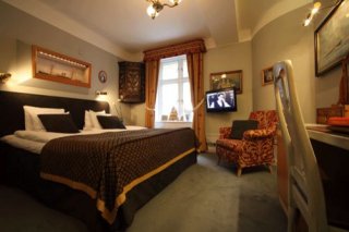 Victory Hotel