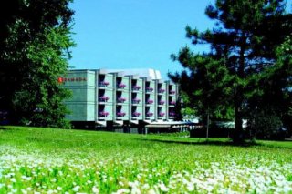 Ramada  Parkhotel