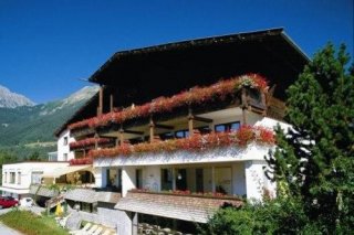 Hotel Serles
