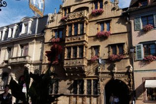 La Maison Des Têtes