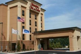 Hampton Inn & Suites