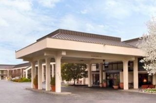 Baymont Inn and Suites