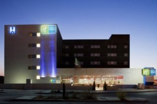 Holiday Inn Express  Airport