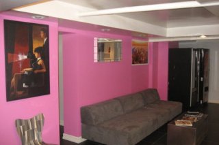 Pink in the City Hostel (Females Only)