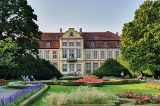 Pałac Opatów