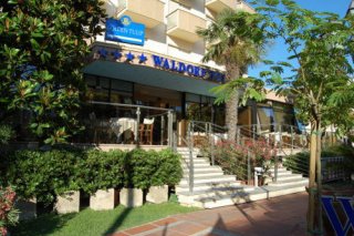 Golden Tulip Hotel Waldorf