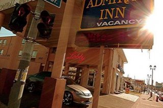 Admiral Inn by the Falls