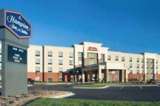 Hampton Inn & Suites