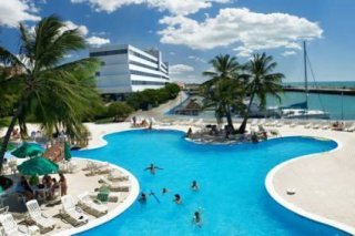 Marina Park Hotel