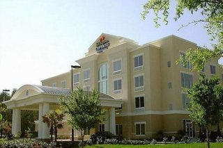 Holiday Inn Express  Cal Expo