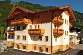 Landhaus & Appartementhaus Haussteiner