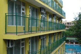 Sunny Varshava Hotel