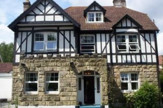 Castle Lodge Guest House