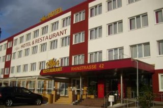AGA'S Hotel & Restaurant