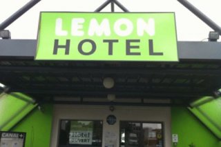 Lemon Hotel -