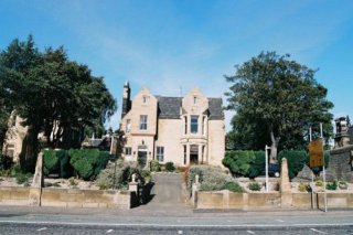 Cumberland Hotel