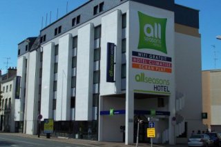 All Seasons  Centre Gare