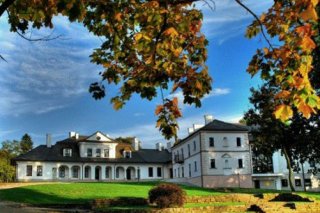 Dwór  Hotel&SPA