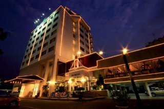 Louis' Tavern Hotel