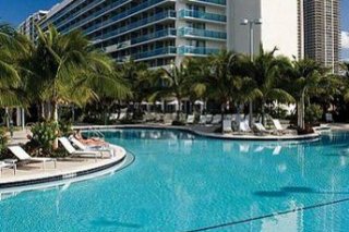 Crowne Plaza  Beach Resort