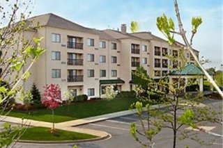 Courtyard by Marriott  / Bloomfield
