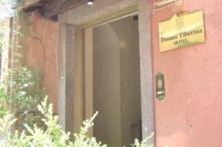 Hotel Domus Tiberina